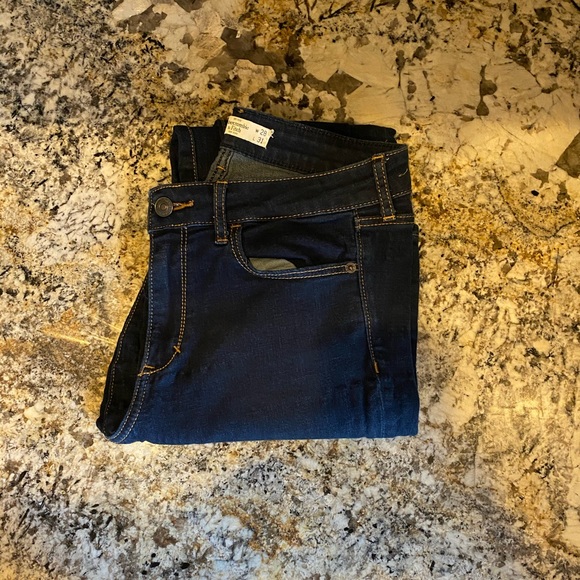Abercrombie & Fitch Low Rise Super Skinny Jeans - Picture 4 of 7